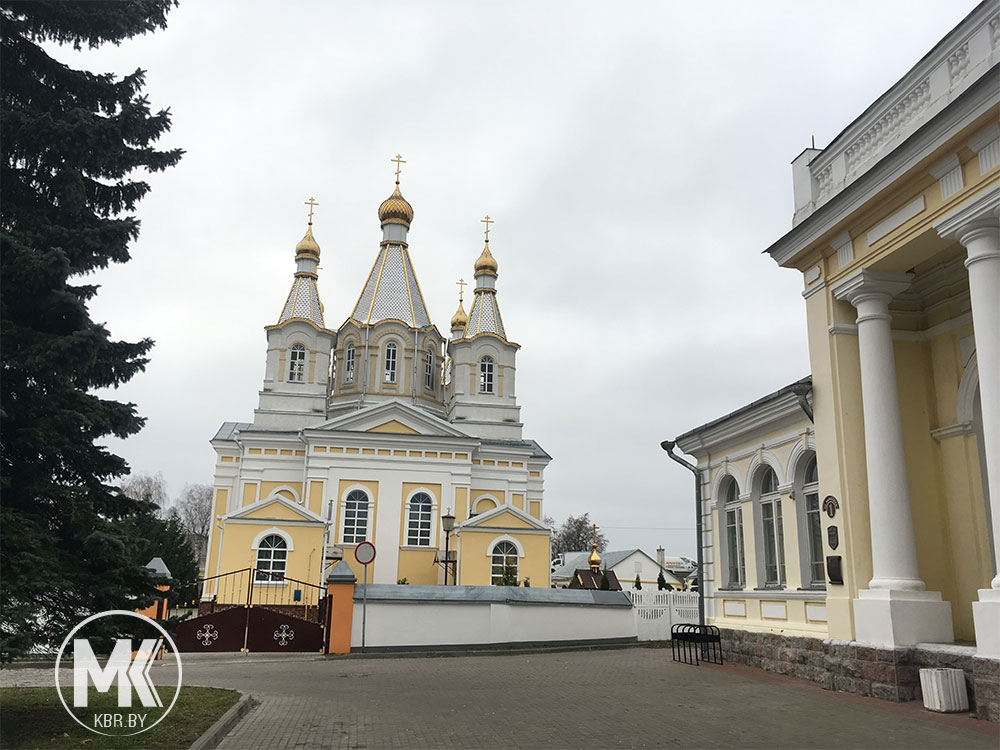 Церковь возле Загса в Кобрине