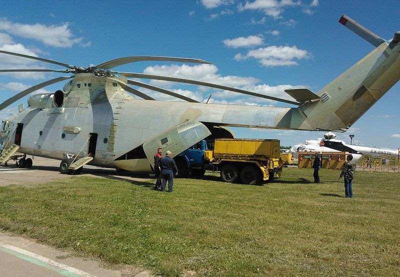 Отмечается, что машина - 1991 года выпуска, налетала 1437 часов, износ ее составляет 79%