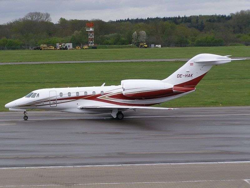 VIP-самолет принадлежал известному российскому бизнесмену, имеющему вид на жительство в Беларуси – Александру Яковлеву.