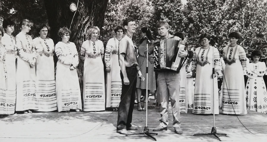 Хоровой коллектив племзавода «Дружба», 1980-е годы.