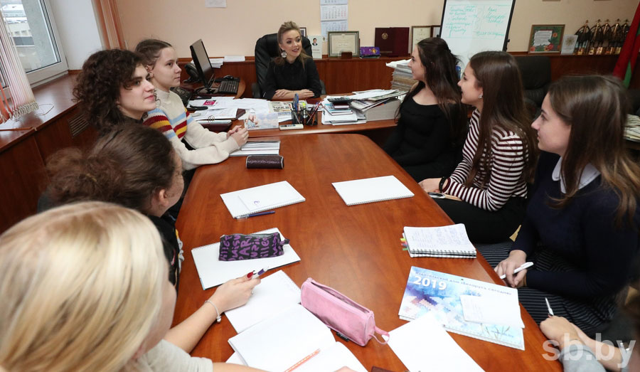 Ольга Сацюк из Кобрина на встрече с юными журналистами