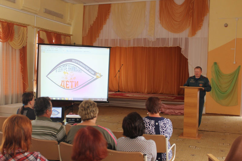 Встреча МЧС в Дивинском детском доме