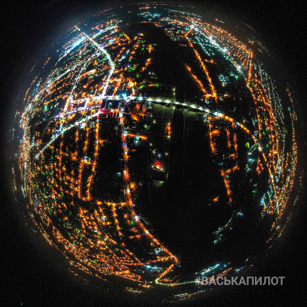 Фотографии ночного Кобрина от Васьки-пилота