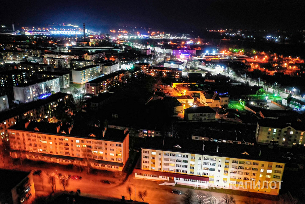 Фотографии ночного Кобрина от Васьки-пилота