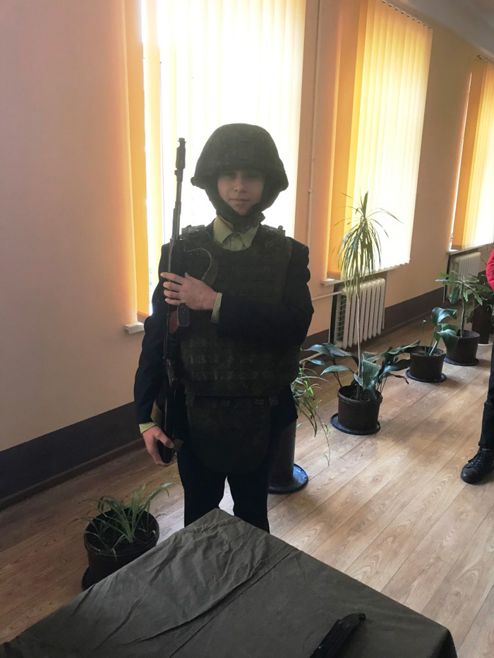 Школьники из Кобрина в гостях у военослужащих в Березе