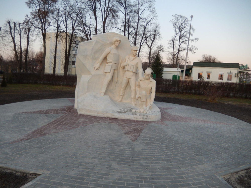 Памятный знак воинам интернационалистам в Кобрине