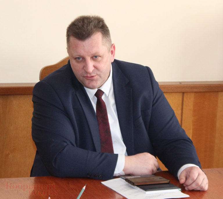 старшыня райвыканкама Міхаіл Грышкевіч