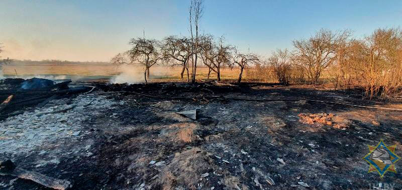 Пожар. В Кобринском районе сгорело 4 постройки
