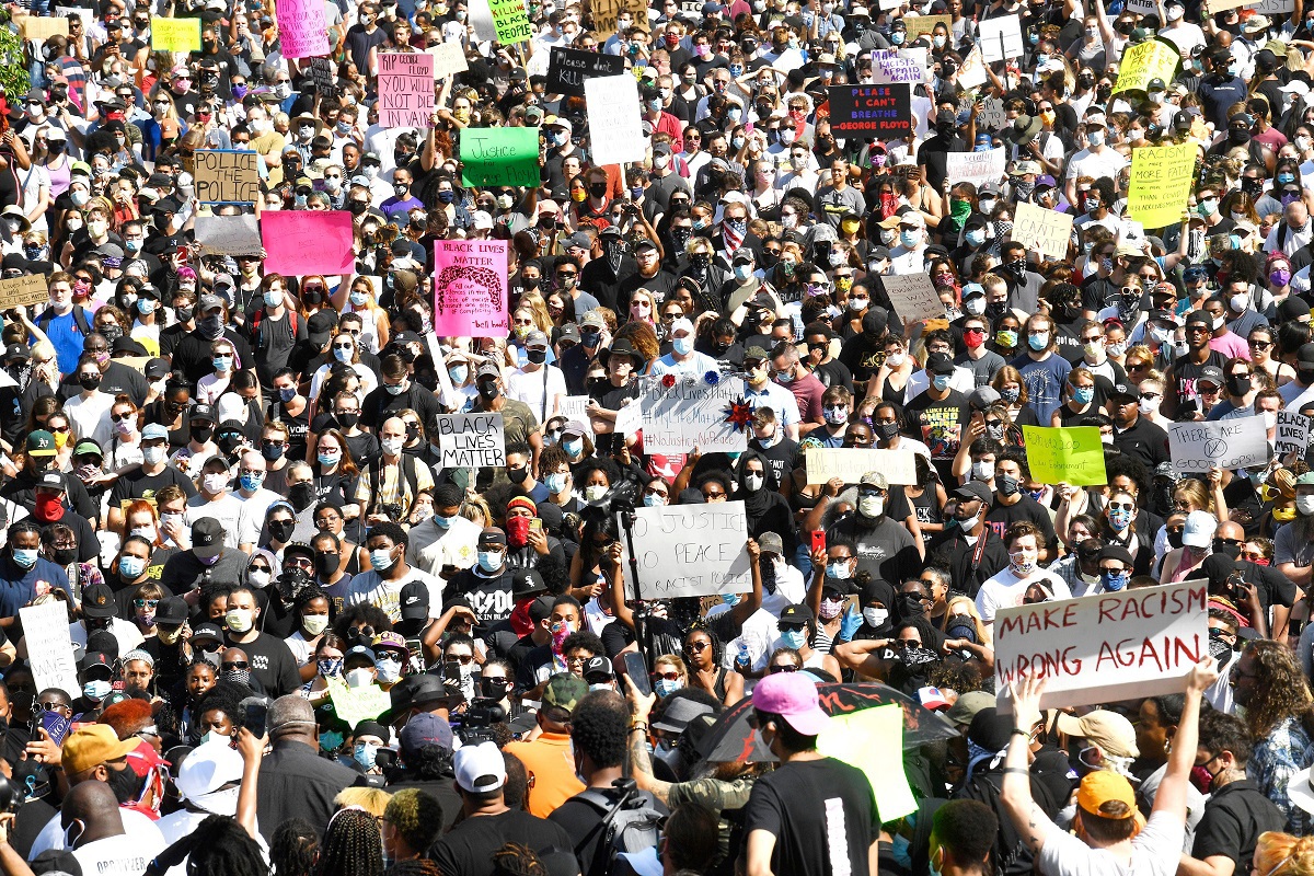 Комендантский час в Америке