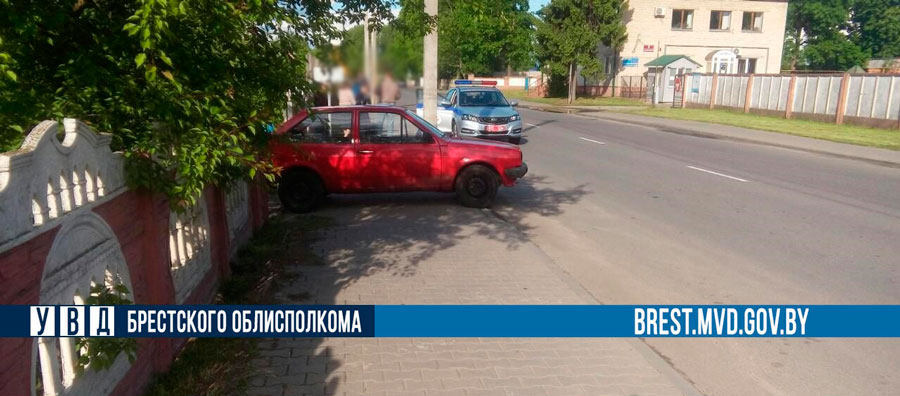 В Кобрине сбили велосипедистку
