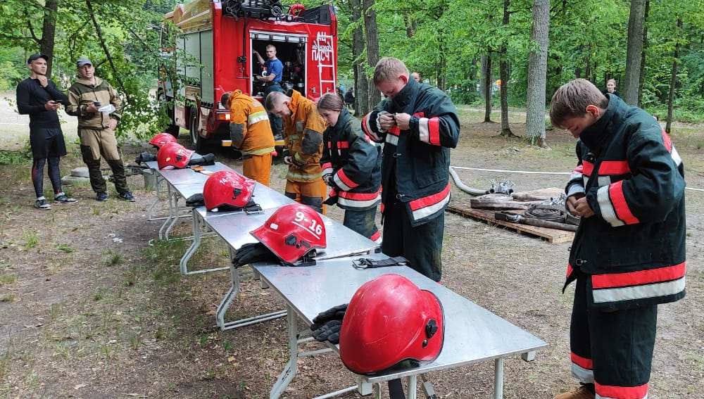 Команда юных спасателей-пожарных из Кобрина