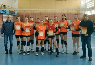 Победители областных соревнований по волейболу из Кобрина