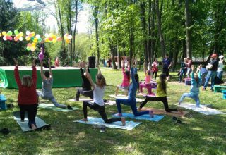 В парке проходит зеленый фитнес