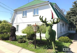 Кобринский опытный лесхоз —  лучший в области