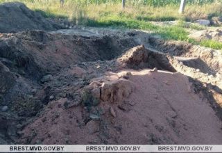 В Кобринском районе обнаружено 9 тонн закопанного зерна