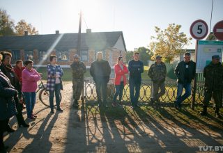 У детей в школе д. Болота  «откатали пальцы» без ведома родителей
