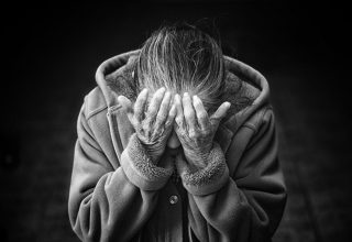 Женщины быстро стареют, а мужчины умирают молодыми