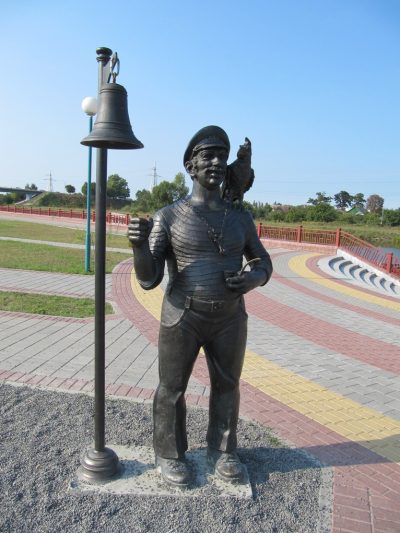 Скульптура «Боцман»