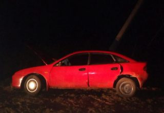 В Кобринском районе водитель врезался в опору ЛЭП