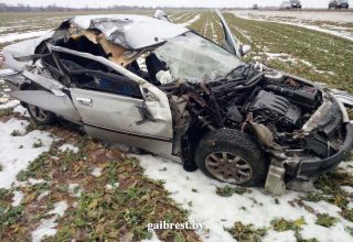 В Кобринском районе — сильная авария. Люди живы благодаря ремням безопасности