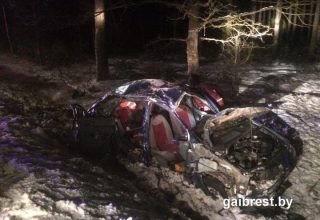 9 лет колонии получил мужчина, бросивший умирать в машине после ДТП своих дочь и друга