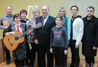 Известный шахматист презентовал в Кобрине новую книгу