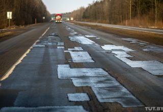 Водители возмущаются, что на М1 «непонятно ограничили скорость»