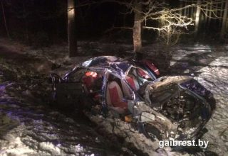 9 лет тюрьмы получил водитель, оставивший свою малолетнюю дочь и приятеля погибать после страшной аварии