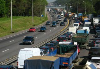 Власти предлагают за неуплату «дорожного налога» оплачивать его в двойном размере