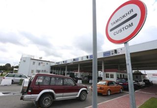 Брестская таможня напомнила гражданам перед праздниками о правилах перевозки алкоголя и табачных изделий