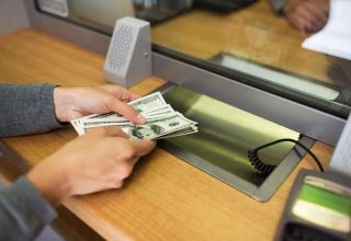 С 1 марта введут уведомительный порядок на проведение валютных операций с капиталом