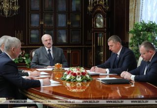 Поддержан проект указа по зарплатам в бюджетной сфере