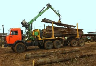 Тяжело травмирован водитель лесовоза из-за взрыва колеса в Кобринском районе