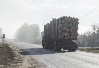 Еще в 2015 году жители Ружан просили сделать пешеходную дорожку на улице