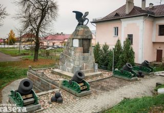 Миниатюрное орудие на фото обнаружилось в Кобрине