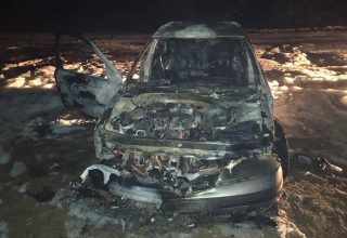 В д. Каташи ночью сгорел автомобиль