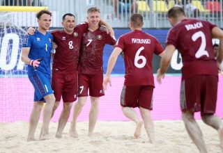 Сборная Беларуси по пляжному футболу уверенно лидирует после первого этапа Евролиги