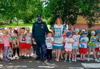 «Каникулы без дыма и огня» в Кобрине набирают обороты