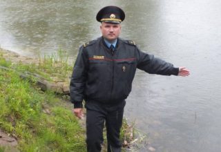 В Кобрине милиционер спас тонувшего в водоеме мужчину
