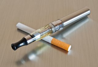 В США после странных смертей вейперов запретили электронные сигареты