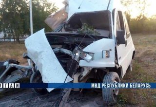 18-летний пьяный водитель разбился на микроавтобусе под Кобрином