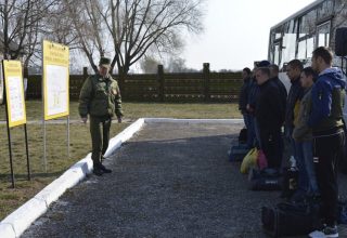 Показать свои знания и умение