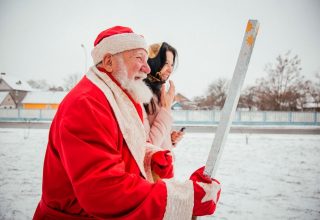 В Ледовом Кобрина живет Дед Мороз