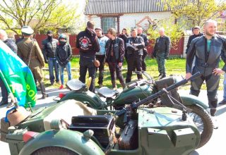 9 мая 2020 г. в Кобрине. Мотоклубы поздравили ветеранов