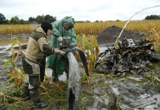 В Кобринском районе найден самолет с телом советского летчика