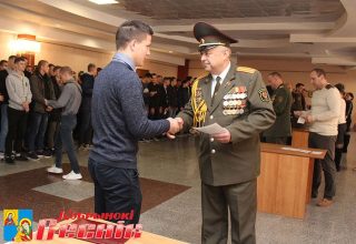 164 парня Кобринского района получили повестки о призыве