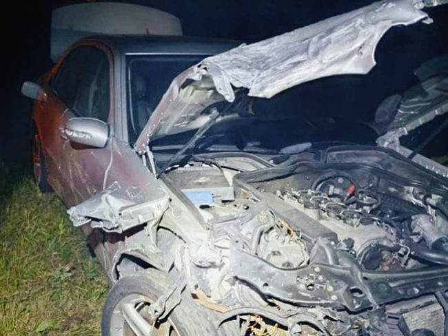 В Кобринском районе нетрезвый водитель Mercedes въехал в Peugeot