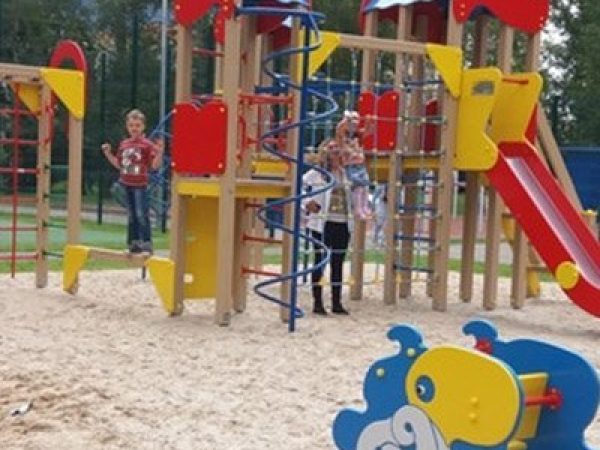 Спортивная площадка