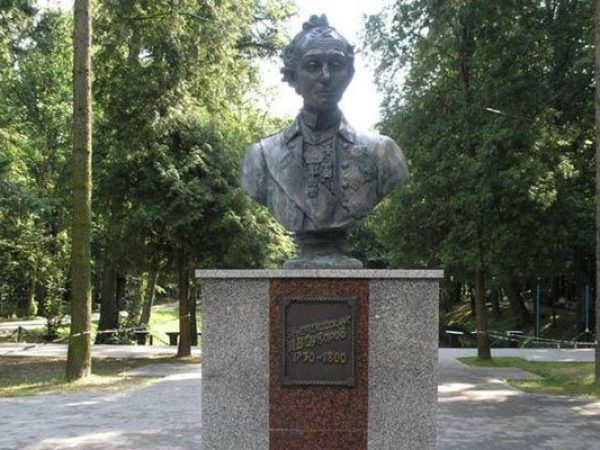 Памятники Суворову в Кобрине